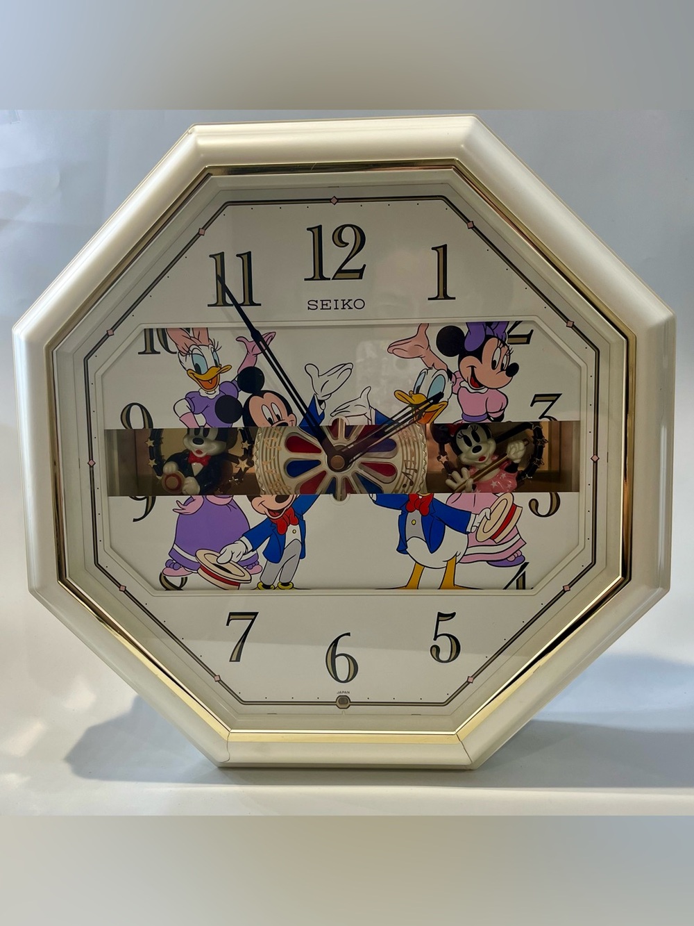 Seiko Disney Time Mickey Friends Musical Wall Clock QFW103W Japan Rare Minnie